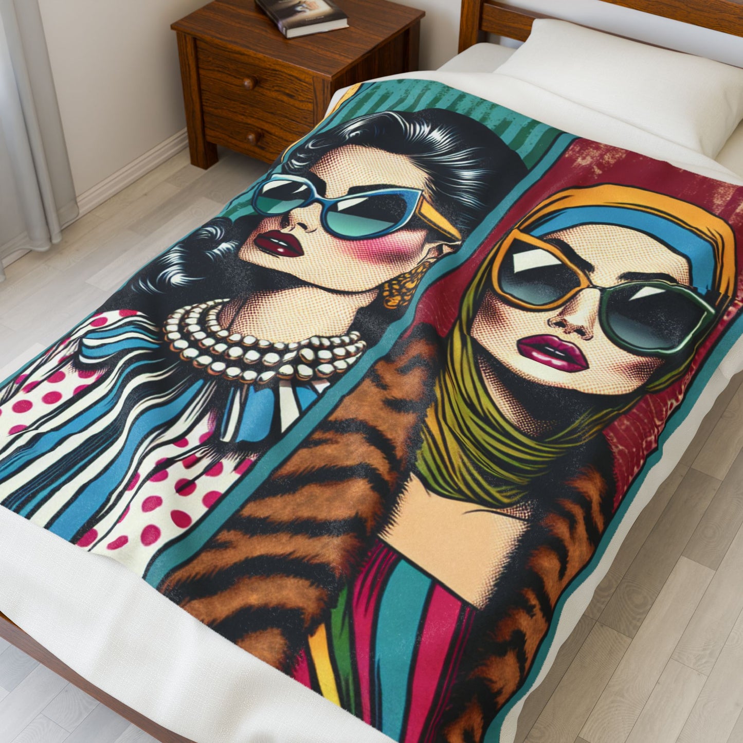 Retro Fashion Icons in Focus - Plush Blanket