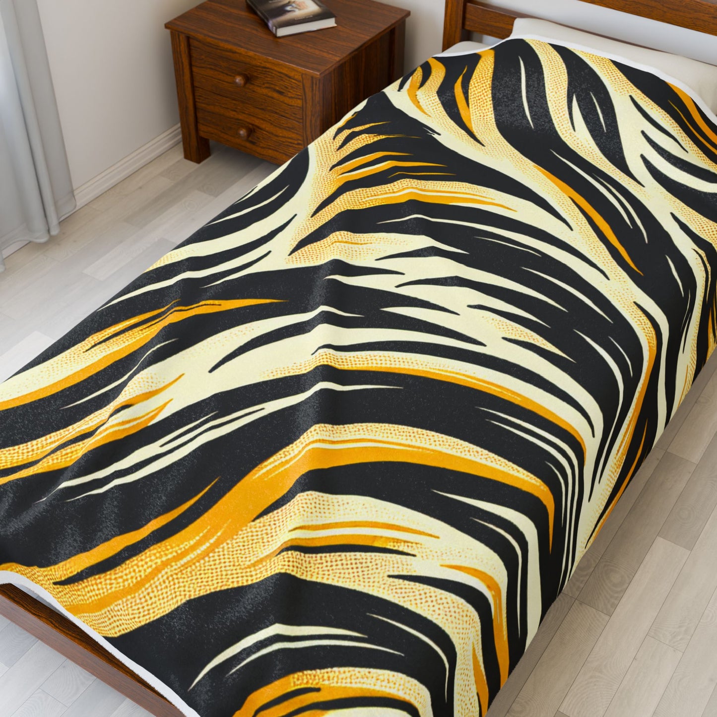 Flowing Energy - Plush Blanket