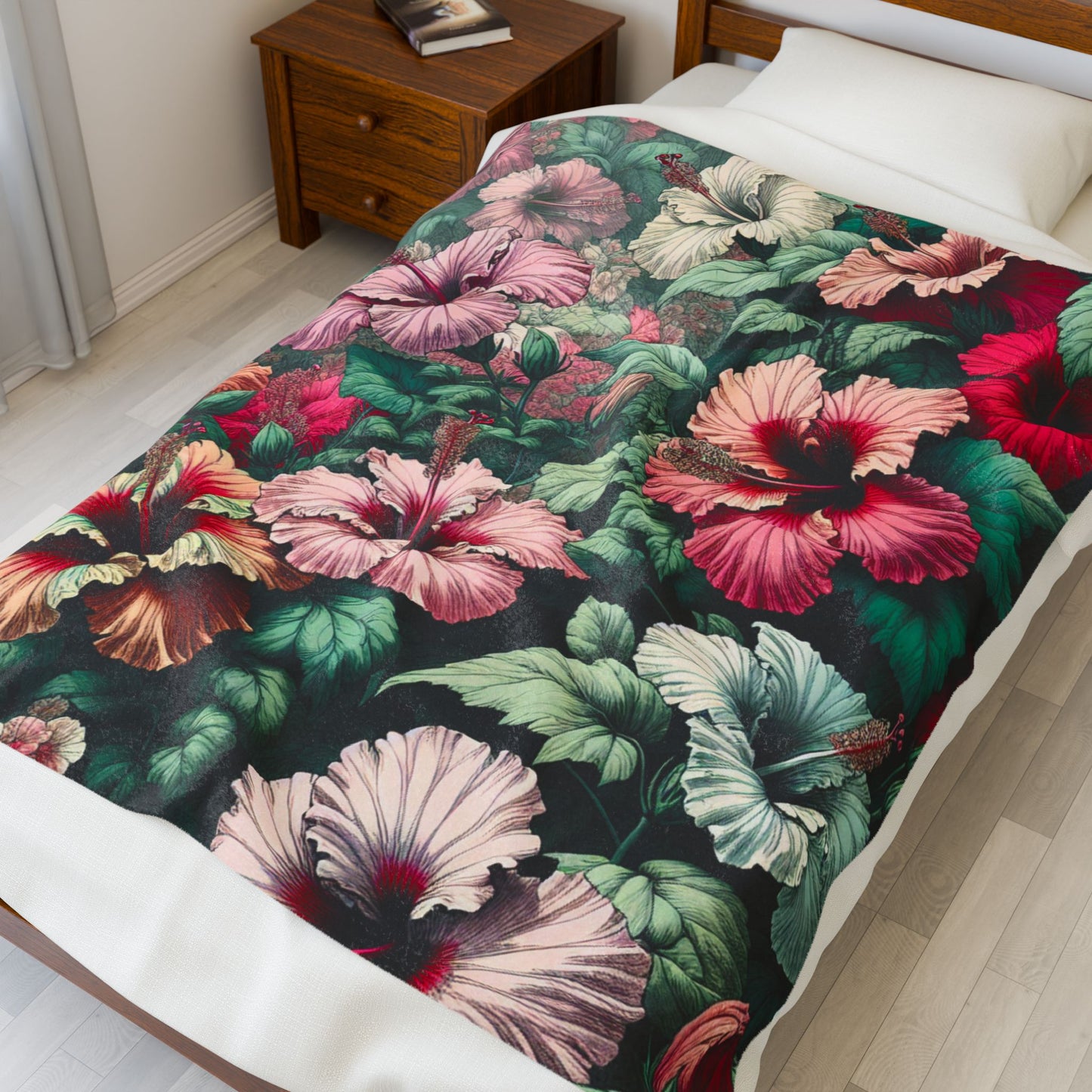 Floral Abundance - Plush Blanket